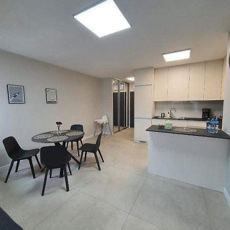 Apartament De Lux Apart 45 Grabiszynska Wrocław Kültér fotó