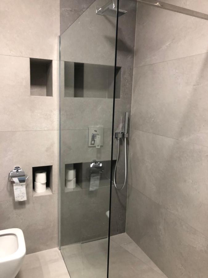 Apartament De Lux Apart 45 Grabiszynska Wrocław Kültér fotó